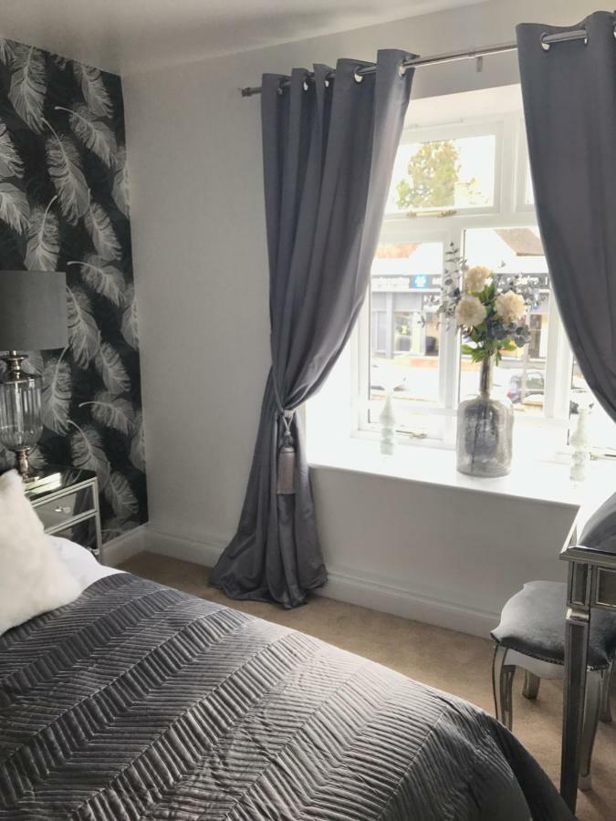 Luxury 2 Bed Apartment Witney Dış mekan fotoğraf