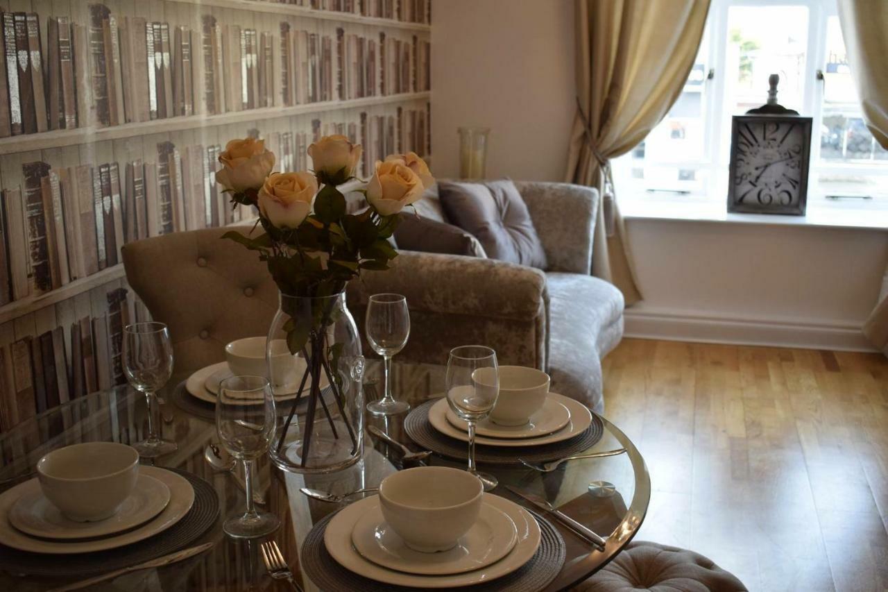 Luxury 2 Bed Apartment Witney Dış mekan fotoğraf