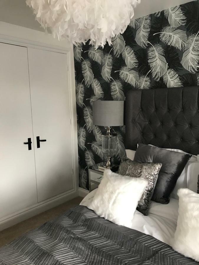 Luxury 2 Bed Apartment Witney Dış mekan fotoğraf
