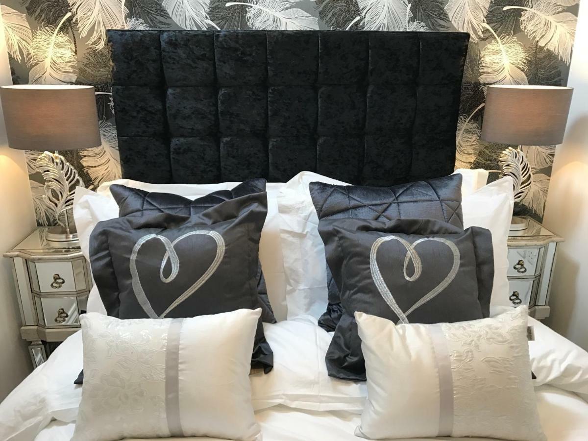 Luxury 2 Bed Apartment Witney Dış mekan fotoğraf